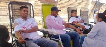 युवा संघ नेपाल केन्द्रिय निर्वाचन आयोगको आयोजनामा रक्तदान 