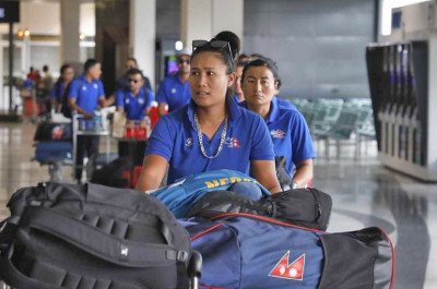 एसिया कप क्रिकेट खेलेर नेपाली टोली स्वदेश र्फिता