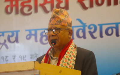 देशमा प्रतिगामी शक्तिहरूले टाउको उठाउने कोसिस गरिरहेका छन्: अध्यक्ष नेपाल