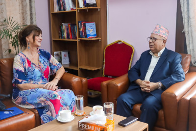 अध्यक्ष नेपाल र अष्ट्रेलियन राजदुत फेलिसिटी वोल्फबीच भेटवार्ता