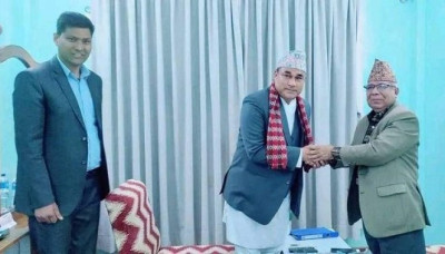 एकीकृत समाजवादीका अध्यक्ष नेपालसँग सुदूरपश्चिम प्रदेशका मुख्यमन्त्री शाह बीच भेटवार्ता